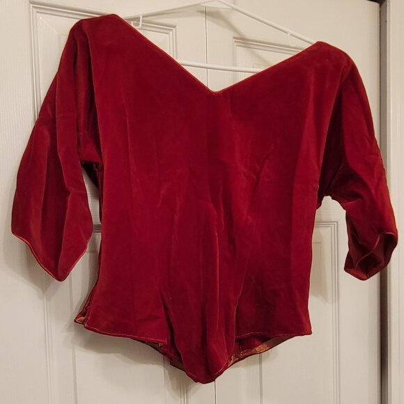 Red Velvet Top - Picture 2 of 8